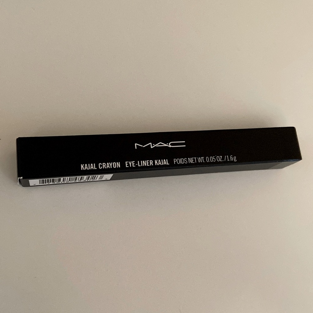 MAC Kajal Crayon (Eyeliner Kajal)